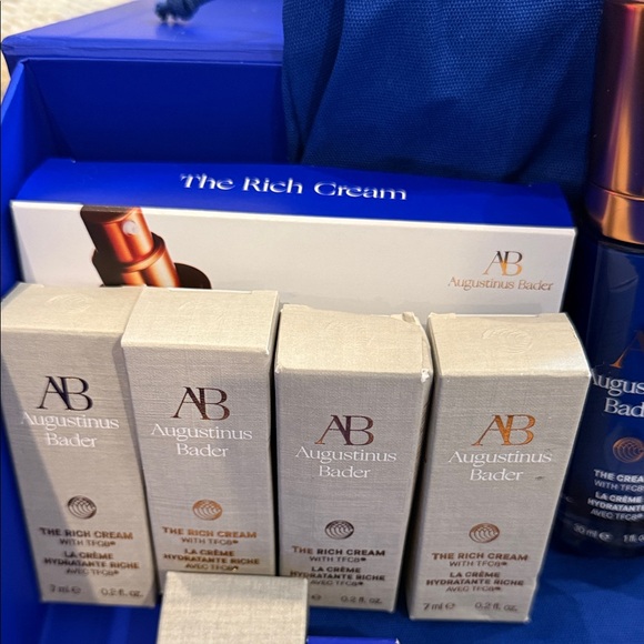 Augustinus BaderSkincare Set - Picture 3 of 8
